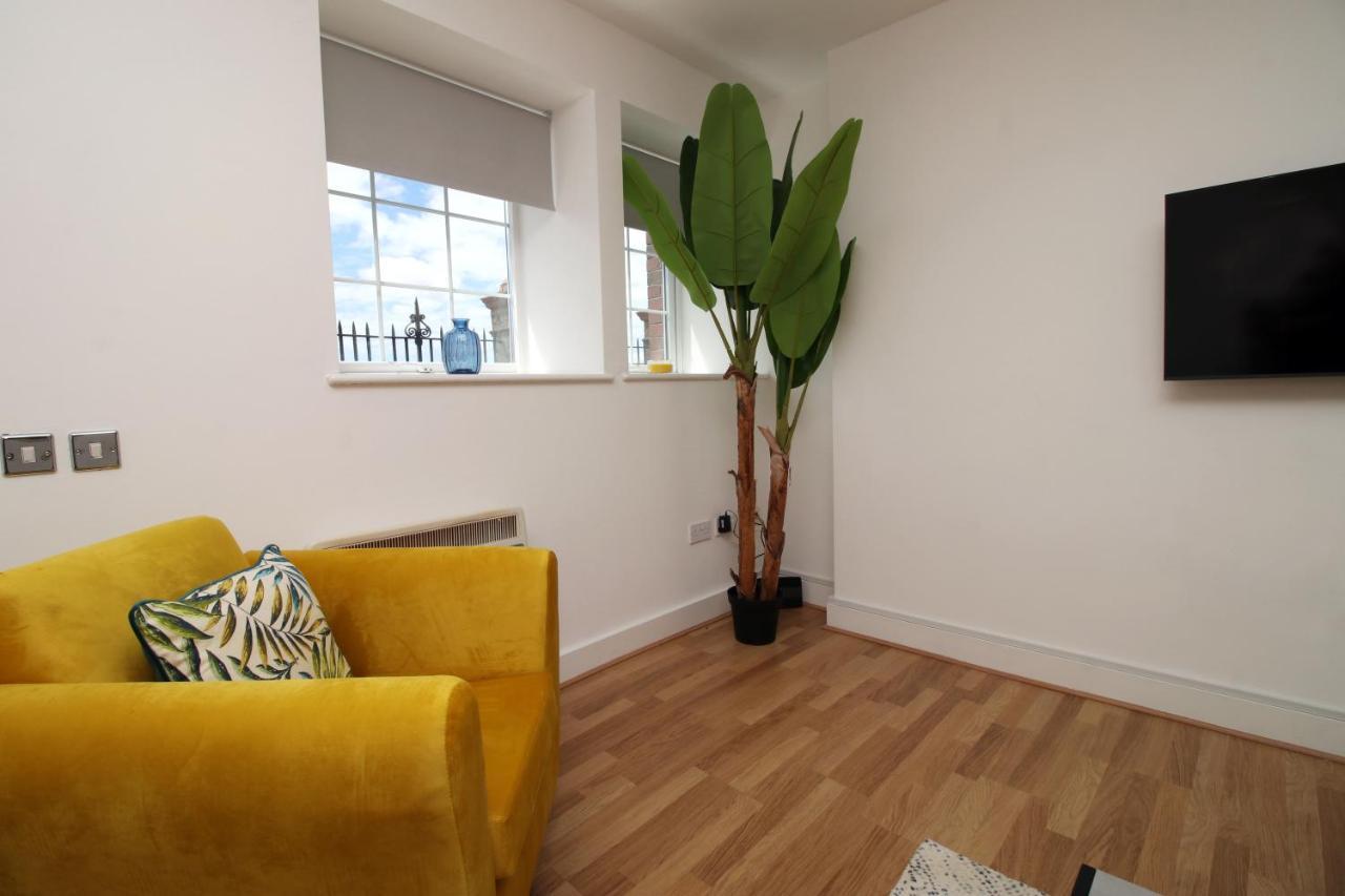 St Thomas Loft Views By Ssw - 2Br, Parking, Sleeps 4, Easy Access To City Centre, Marina, Beach And M4 Swansea Ngoại thất bức ảnh
