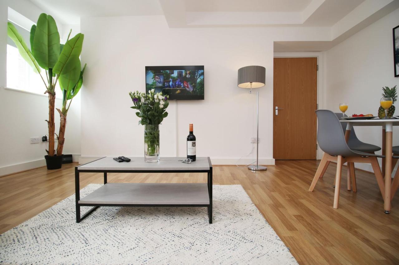 St Thomas Loft Views By Ssw - 2Br, Parking, Sleeps 4, Easy Access To City Centre, Marina, Beach And M4 Swansea Ngoại thất bức ảnh