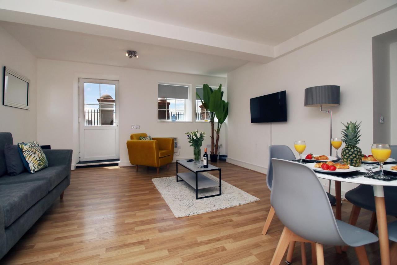 St Thomas Loft Views By Ssw - 2Br, Parking, Sleeps 4, Easy Access To City Centre, Marina, Beach And M4 Swansea Ngoại thất bức ảnh