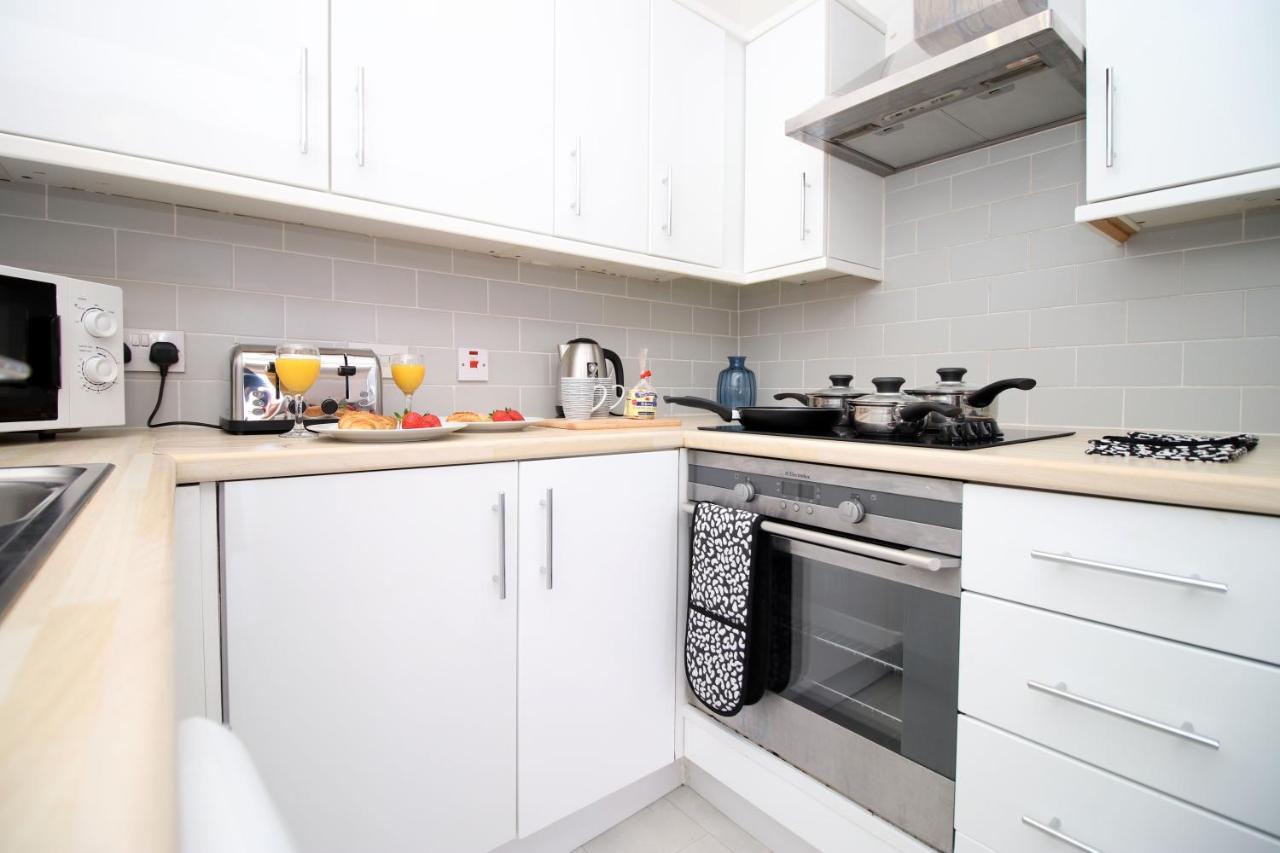St Thomas Loft Views By Ssw - 2Br, Parking, Sleeps 4, Easy Access To City Centre, Marina, Beach And M4 Swansea Ngoại thất bức ảnh
