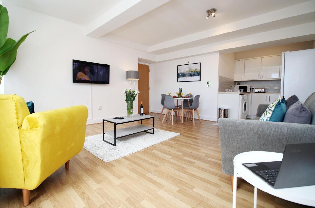 St Thomas Loft Views By Ssw - 2Br, Parking, Sleeps 4, Easy Access To City Centre, Marina, Beach And M4 Swansea Ngoại thất bức ảnh