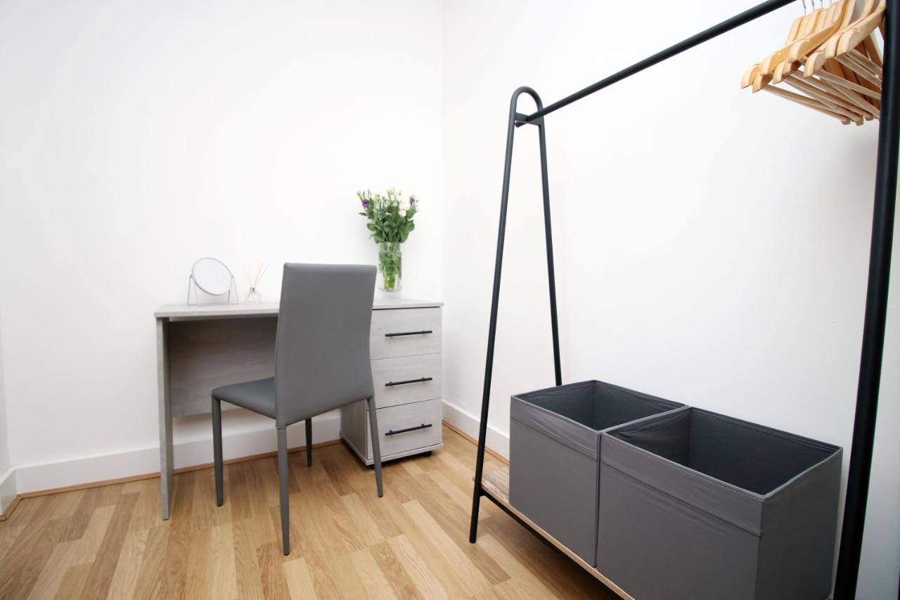 St Thomas Loft Views By Ssw - 2Br, Parking, Sleeps 4, Easy Access To City Centre, Marina, Beach And M4 Swansea Ngoại thất bức ảnh