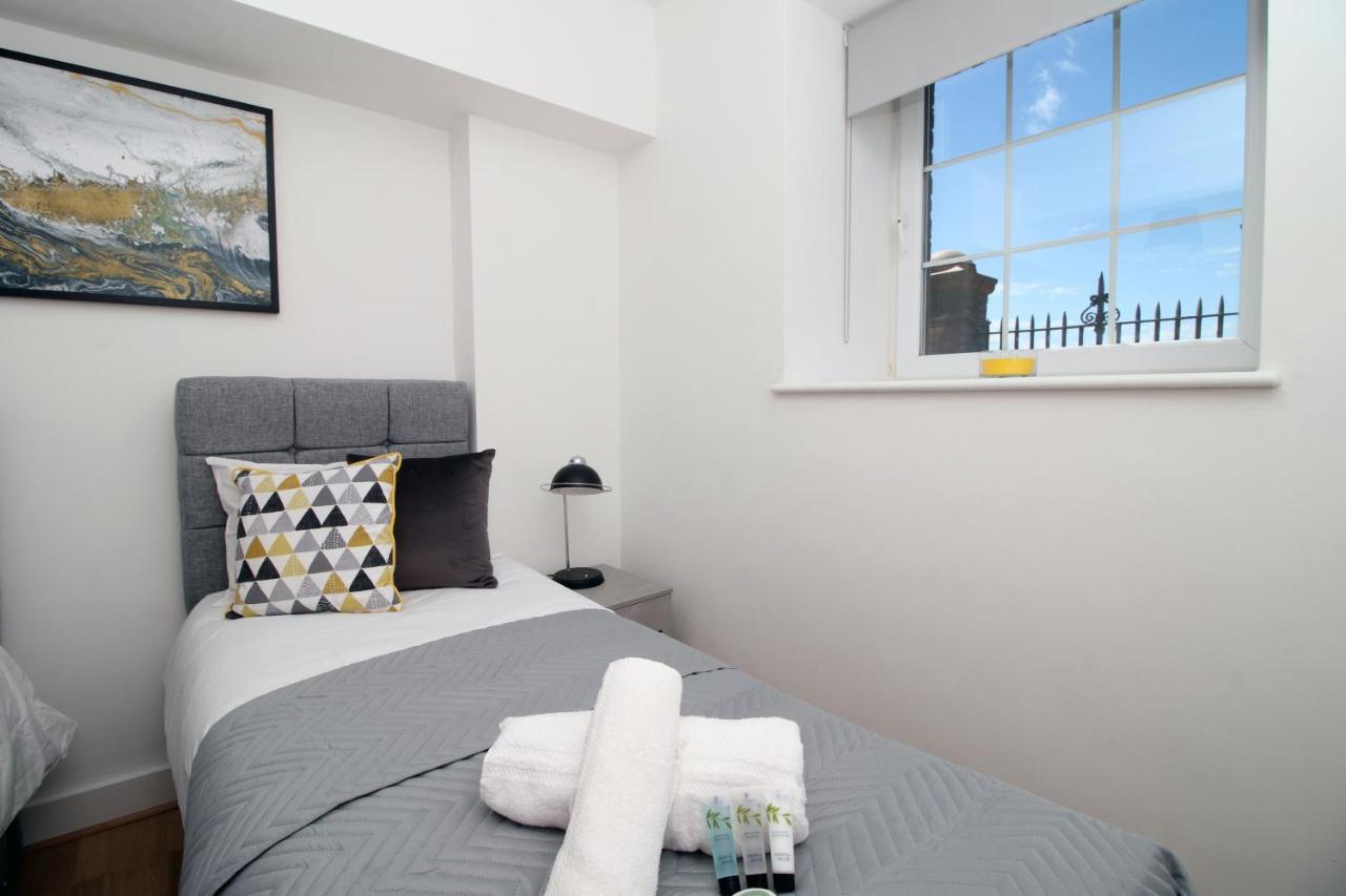 St Thomas Loft Views By Ssw - 2Br, Parking, Sleeps 4, Easy Access To City Centre, Marina, Beach And M4 Swansea Ngoại thất bức ảnh