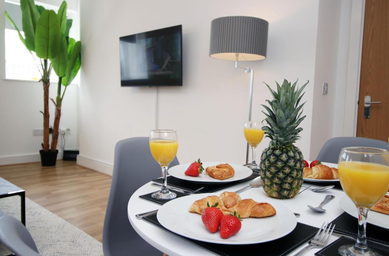 St Thomas Loft Views By Ssw - 2Br, Parking, Sleeps 4, Easy Access To City Centre, Marina, Beach And M4 Swansea Ngoại thất bức ảnh