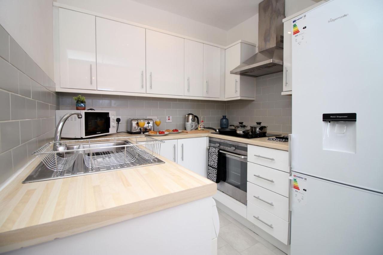St Thomas Loft Views By Ssw - 2Br, Parking, Sleeps 4, Easy Access To City Centre, Marina, Beach And M4 Swansea Ngoại thất bức ảnh